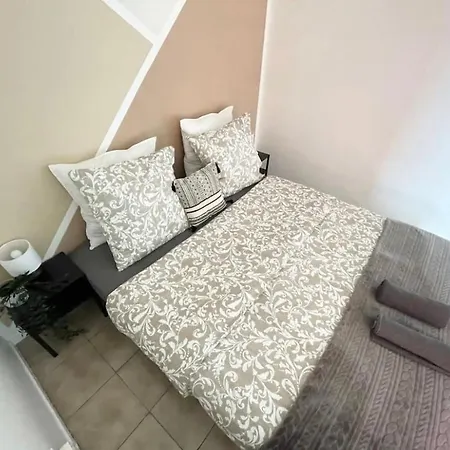 - Le Melies Apartment